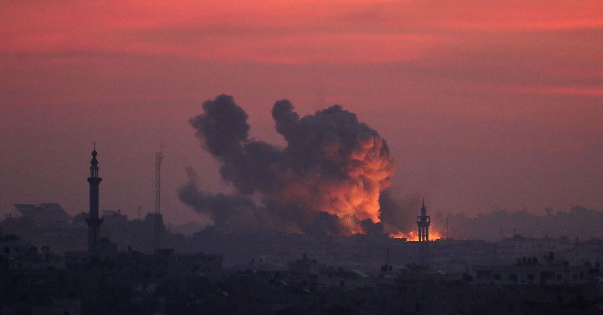 Hamas' Crypto Ties May Lend Energy to U.S. Sen. Elizabeth Warren's Money Laundering Bill