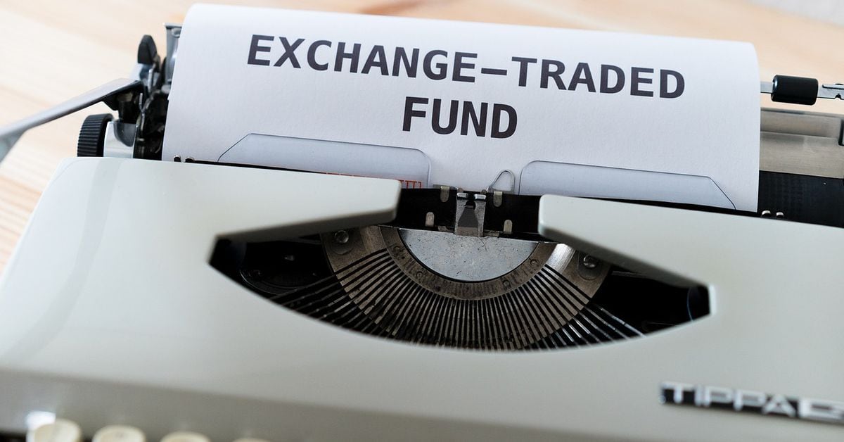 New York Stock Exchange with banner flagging ProShares Bitcoin Strategy ETF on the day it started trading.
