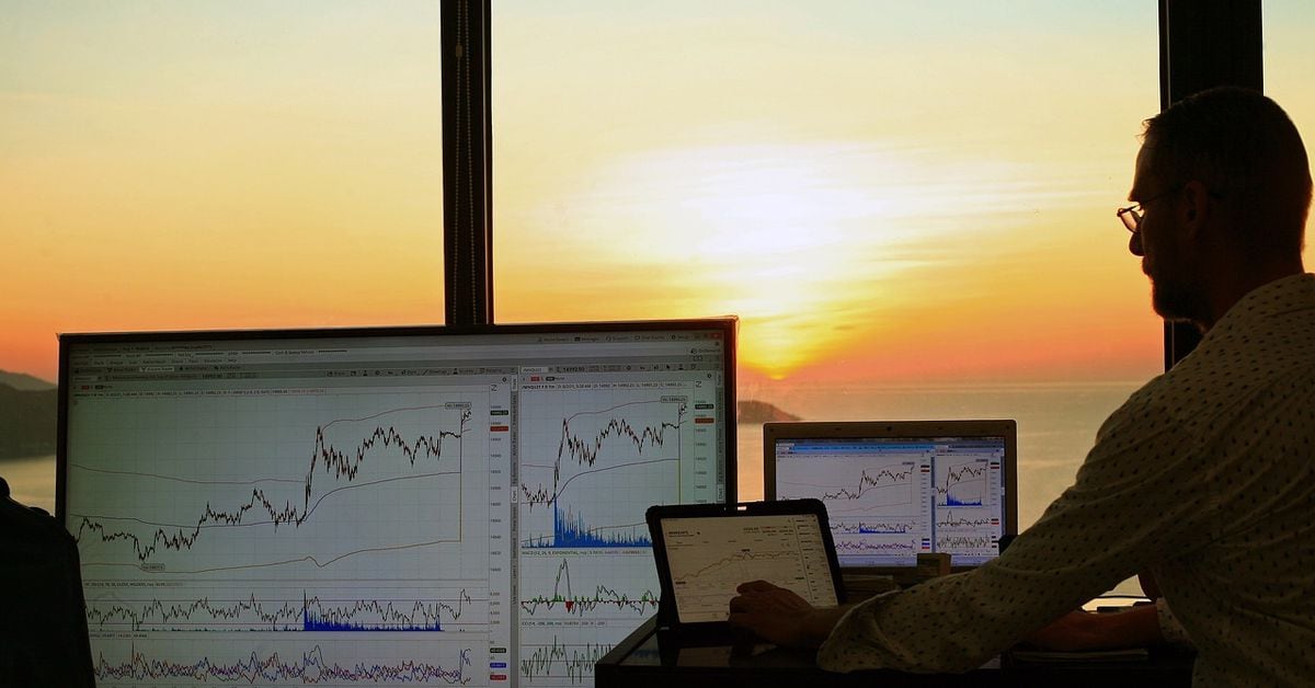 Bitcoin options: open interest by strike price (March 29 expiry). (Deribit)