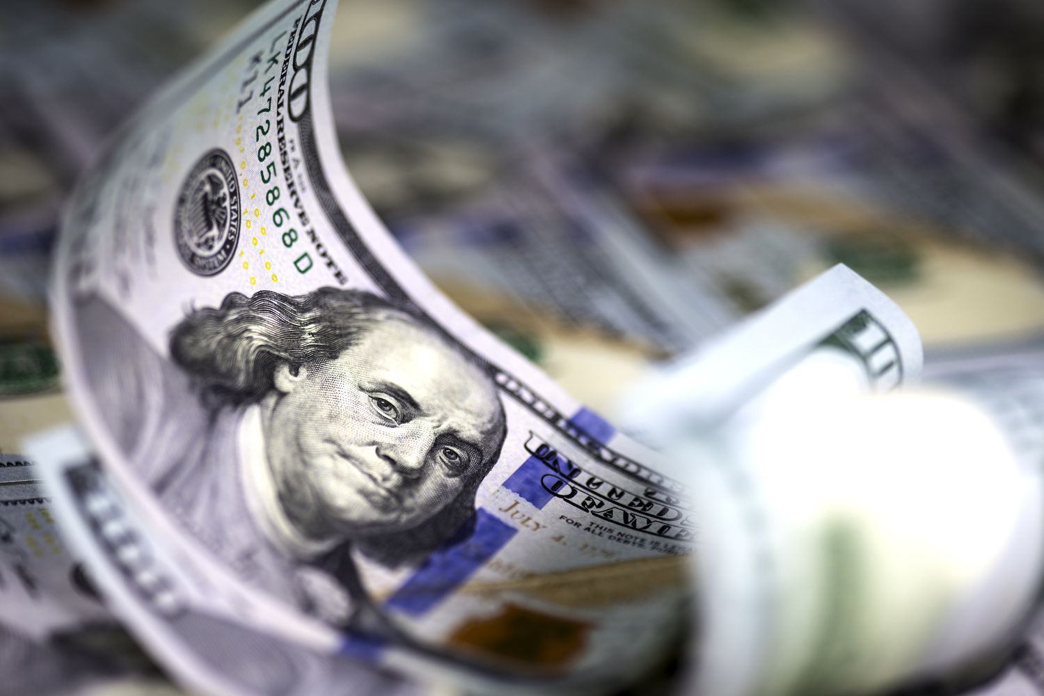 M2 Money Supply Continues to Grow (Shutterstock)