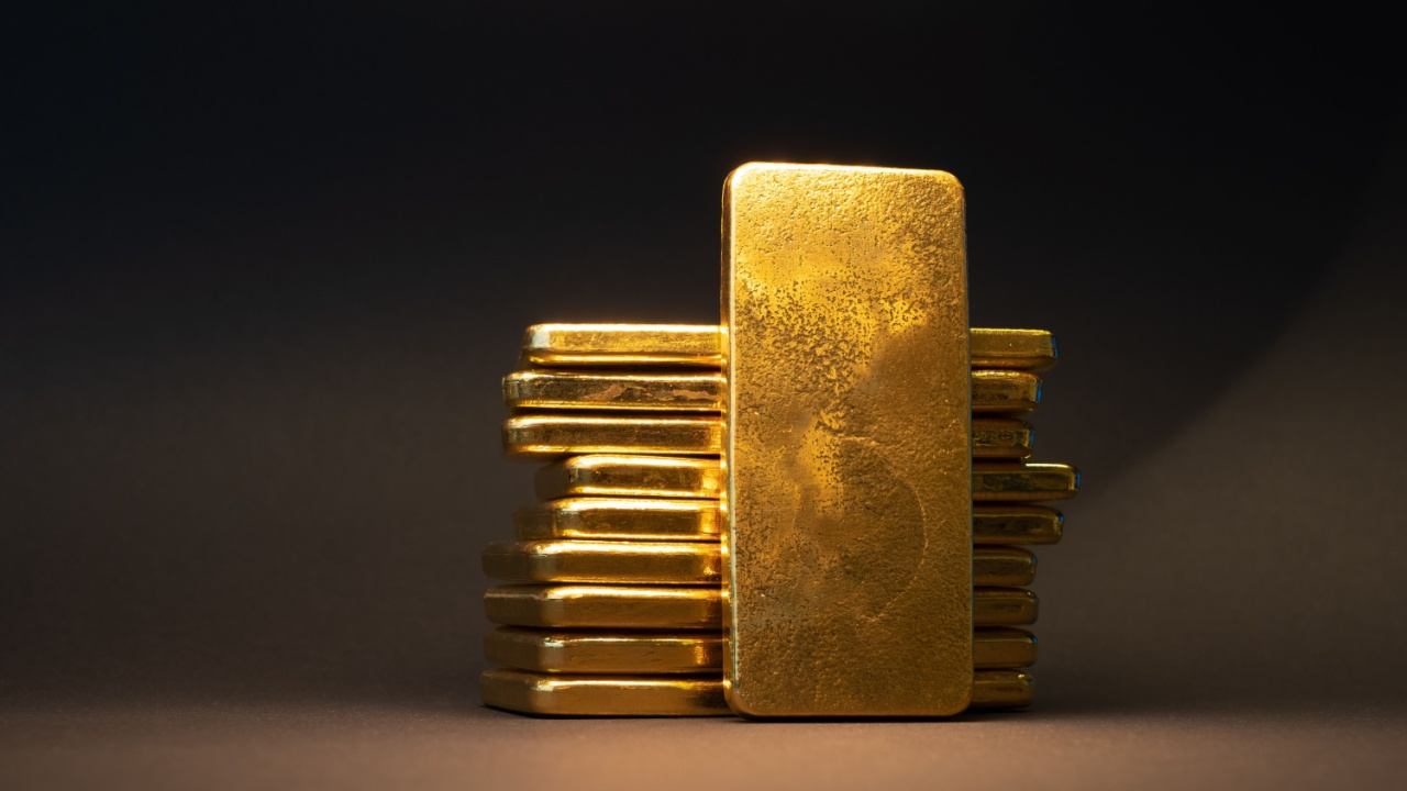 Gold Laughs off Tariffs and the Dollar, Reaches New All-Time High