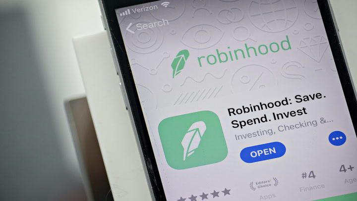 Robinhood (HOOD) Earnings Preview: Crypto Revenue Seen Falling