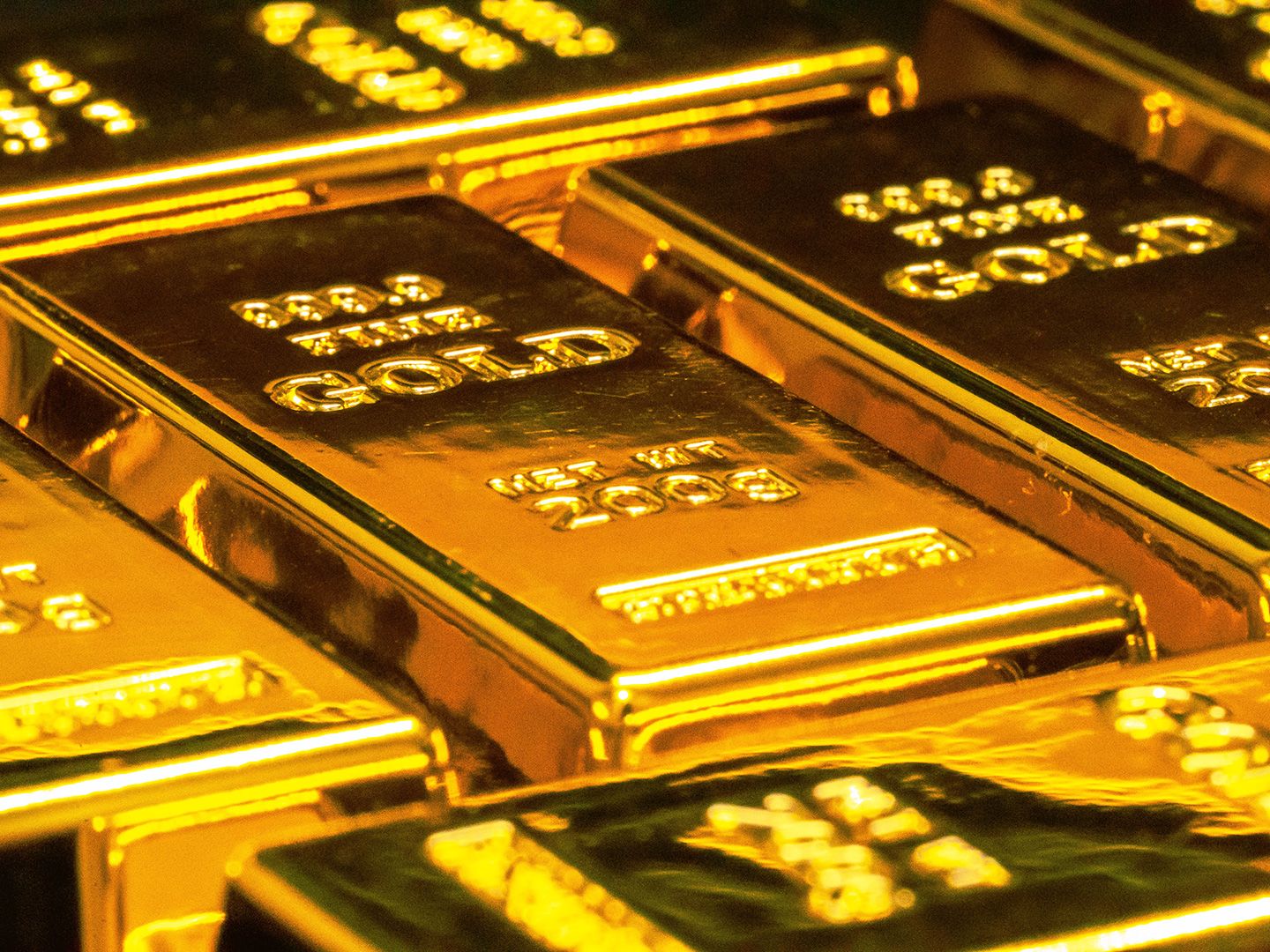 With Gold Stalling, Is It Bitcoin’s Turn? Traders Eye $95K as Key Breakout Level
