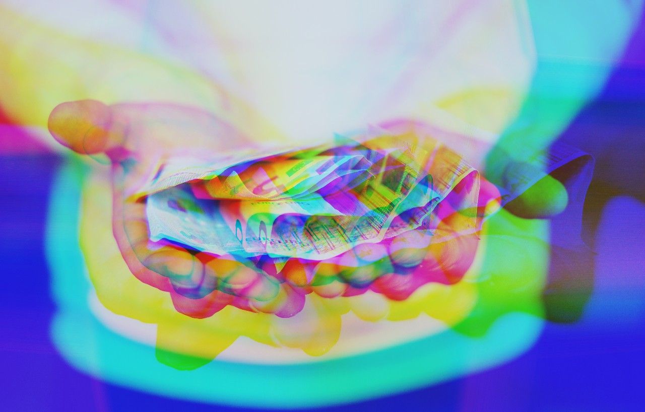 Crypto Bulls Rack up $600M Liquidations as Bitcoin Drops Under $104K