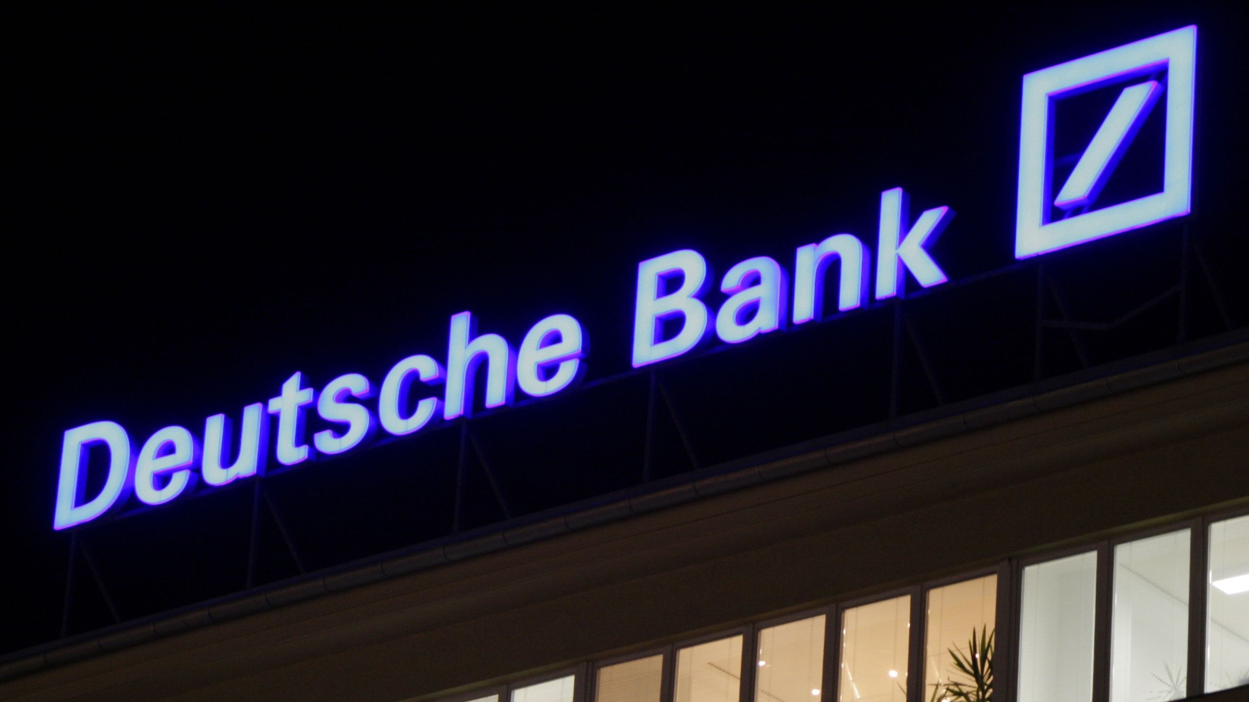Stablecoins to Go Mainstream in 2025 After U.S. Regulatory Progress: Deutsche Bank