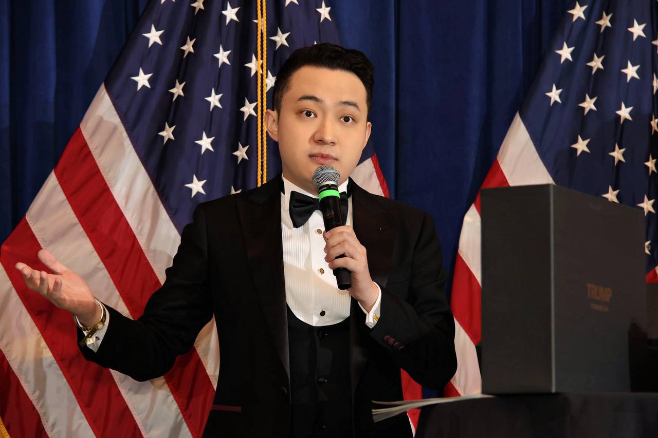 Tron's Justin Sun Defends TRUMP After Presidential Dinner, Says 'Memecoins Have Merit'