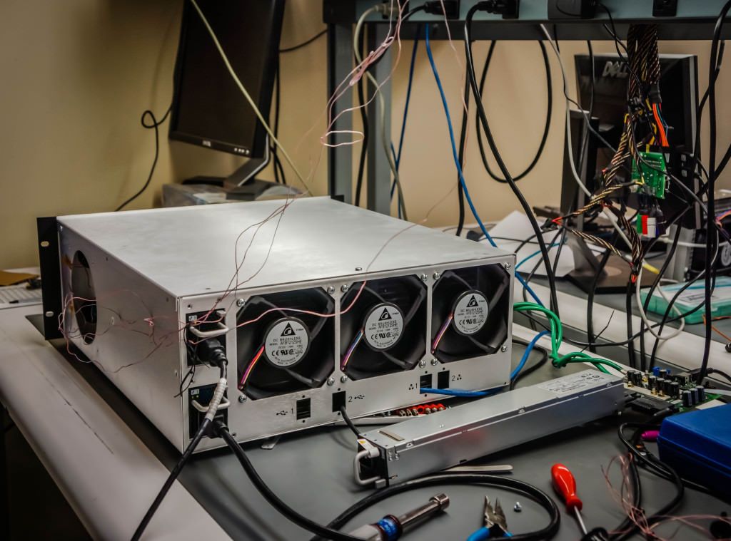 Bitcoin (BTC) Selling Pressure Remains Absent as Miner Revenue Drops to 2-Month Low
