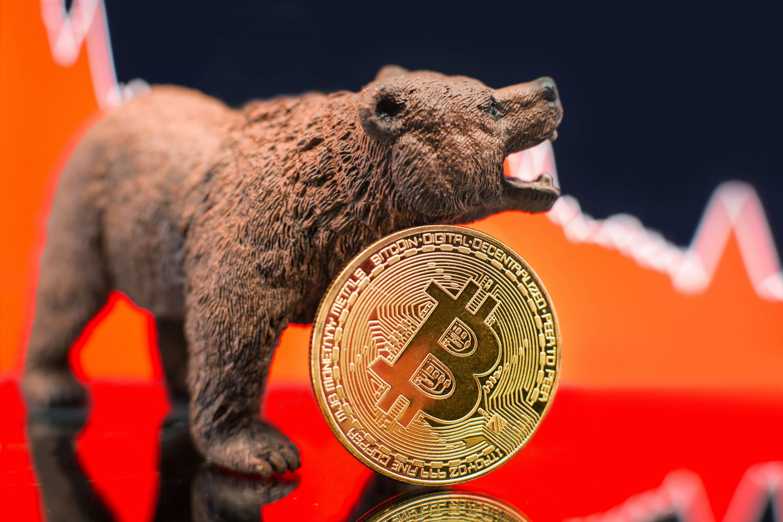 BTC and Gold ETFs Combined Break Half a Trillion Barrier