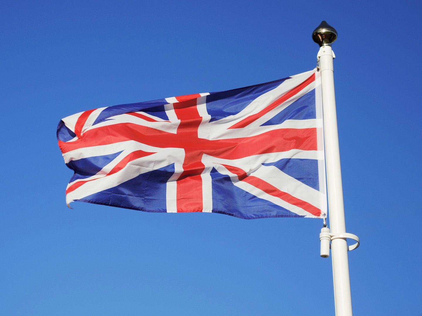 UK Regulator to Allow Retail Investors Access to Crypto ETNs in October