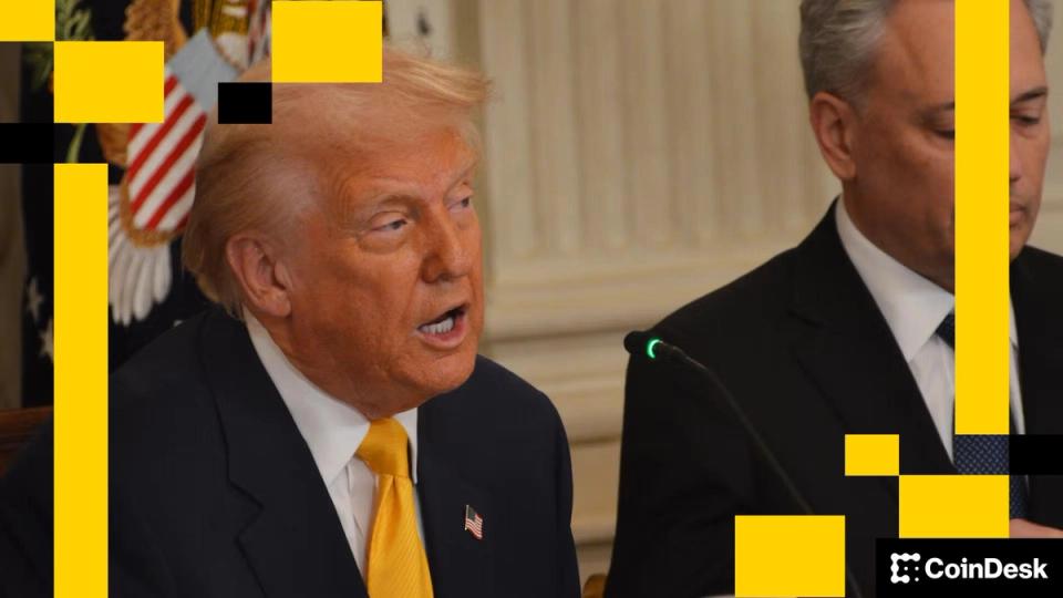 Altcoins Lead Gains as Trump’s Dividend Plan Sparks Retail Rally